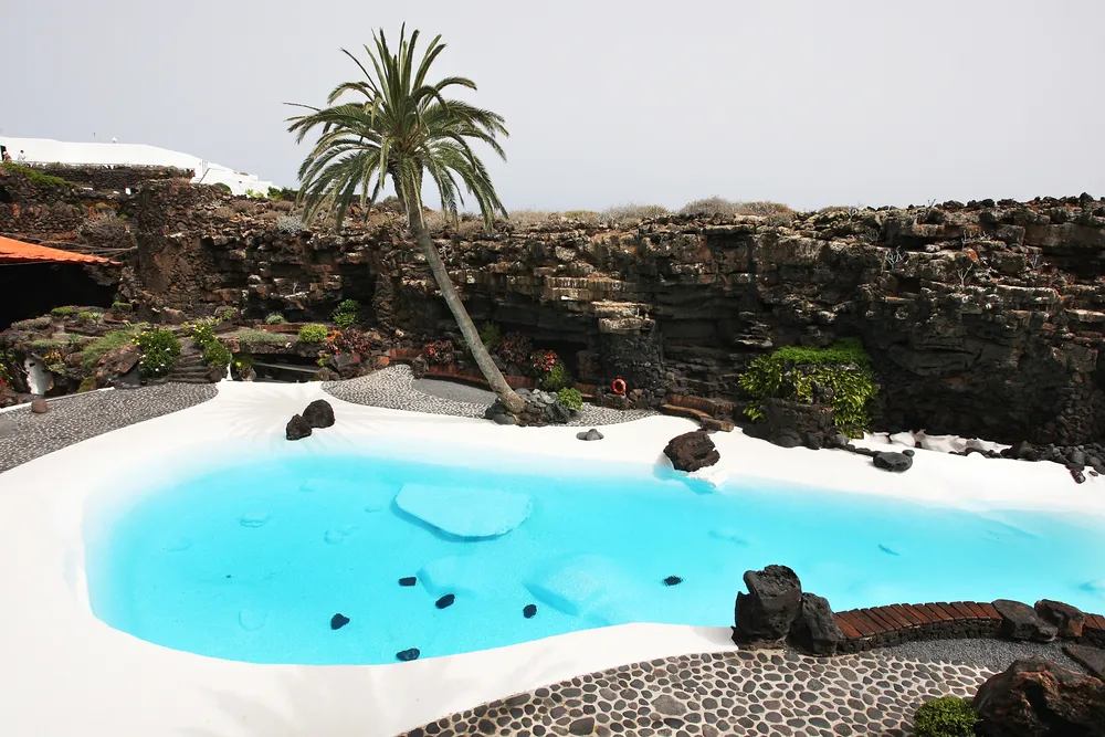 955190-lanzarote-jameos-del-agua.jpg