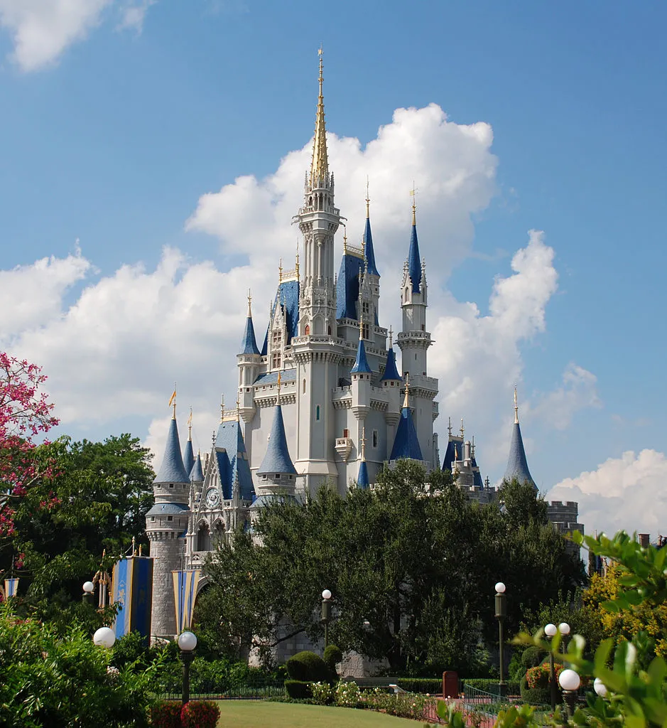 997548-disney-worldsteamfan-cc3-0.jpg
