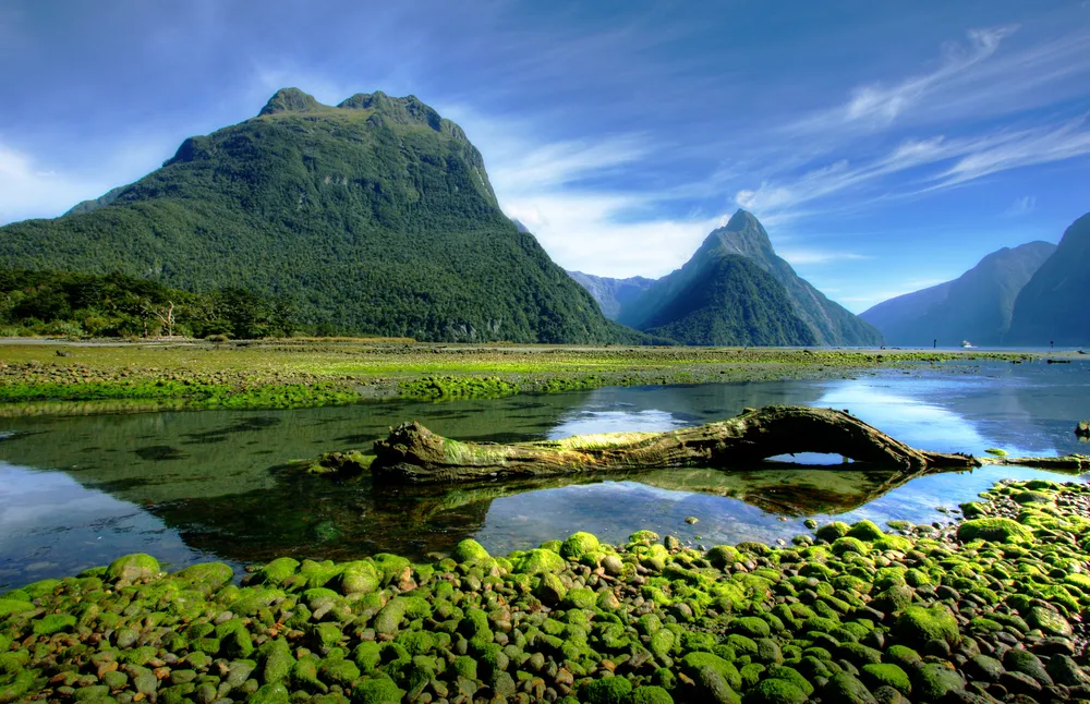 1003688-milford-sound-new-zealand.jpg