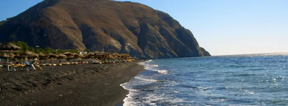 Plaża Perissa na Santorini