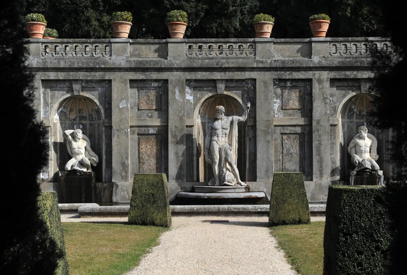 1227270-ogrod-w-castel-gandolfo-1.jpg