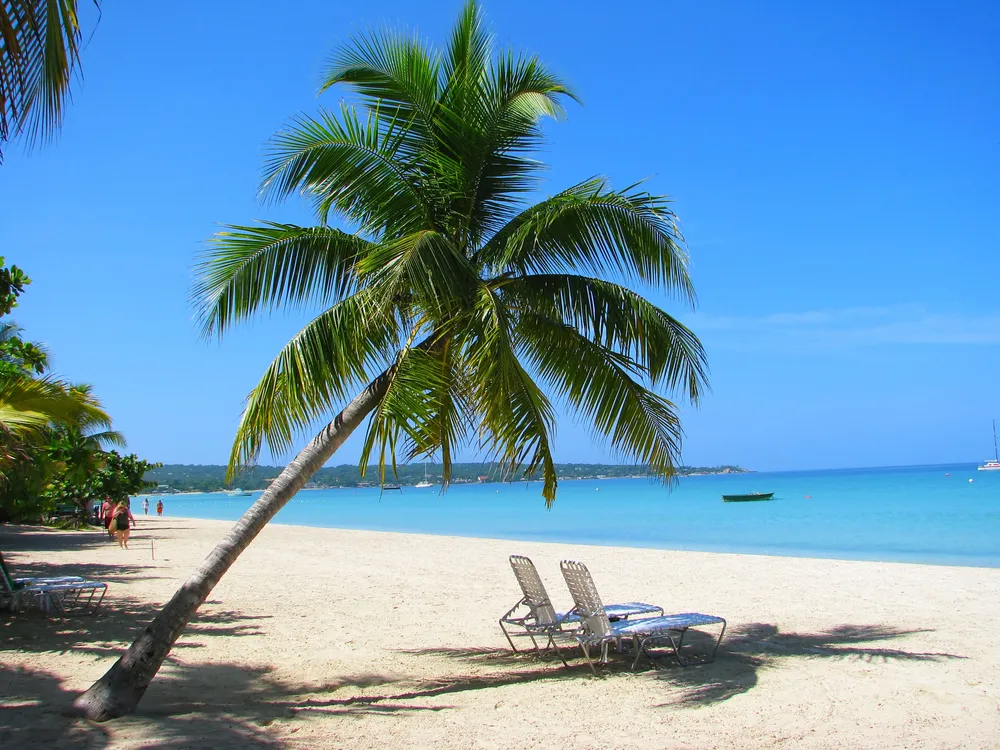 1650836-seven-mile-beach-negril.jpg