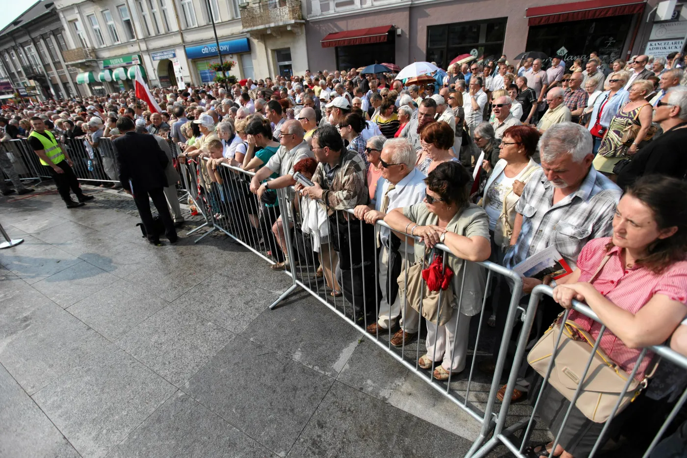 1379212-pomnik-kaczynski-lech-jpg.jpg