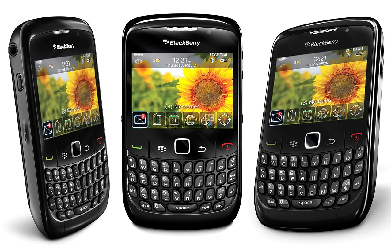 1398281-7-blackberry-curve-tm-8520.jpg