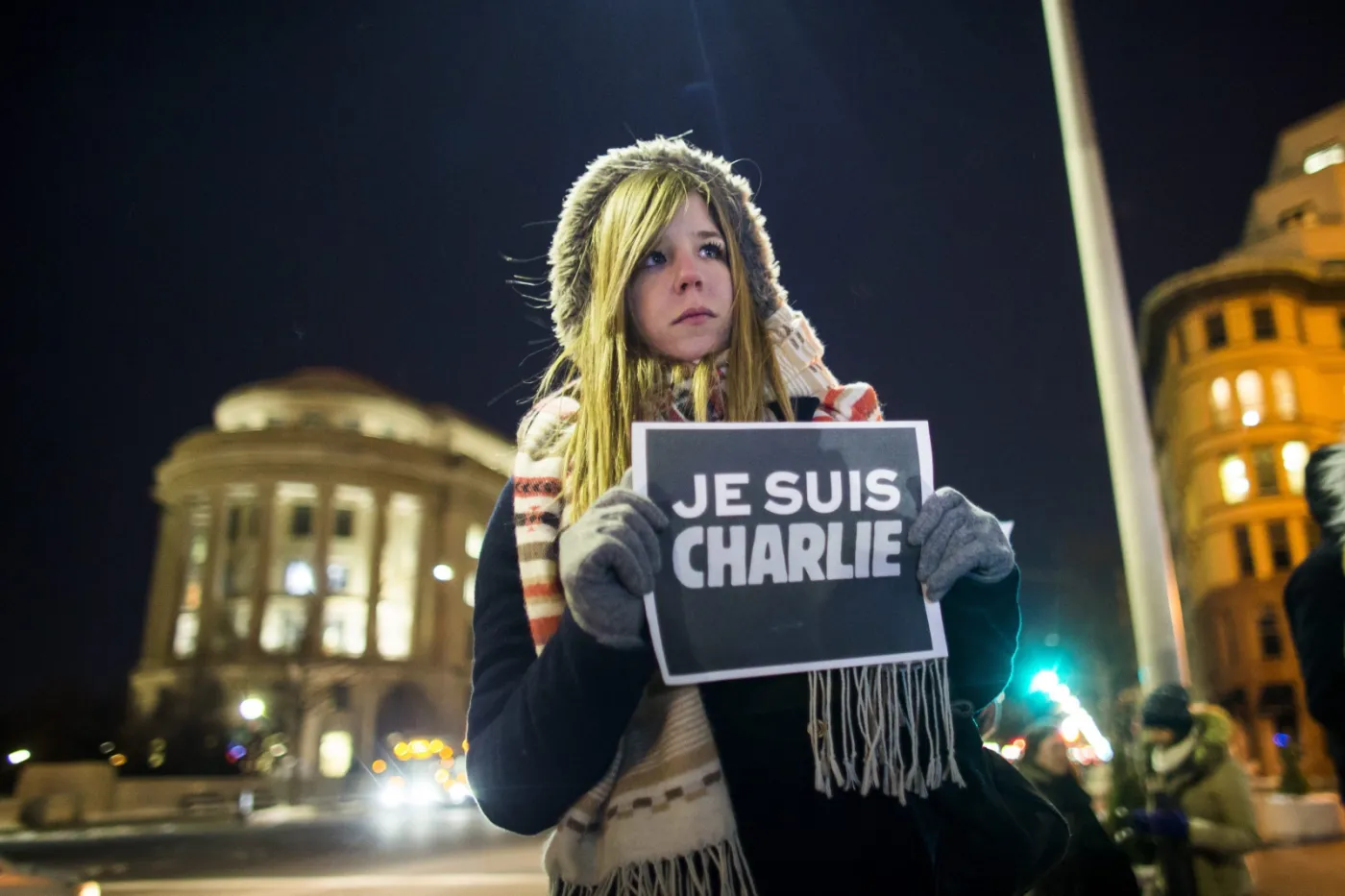2040439-zamach-na-charlie-hebdo.jpg