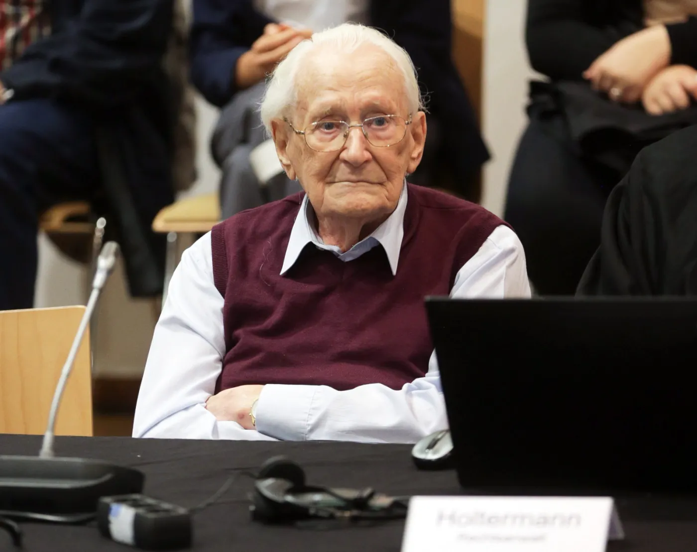 O wyroku dla Groeninga: Przez dziesięciolecia w Niemczech chroniono "księgowych" Auschwitz