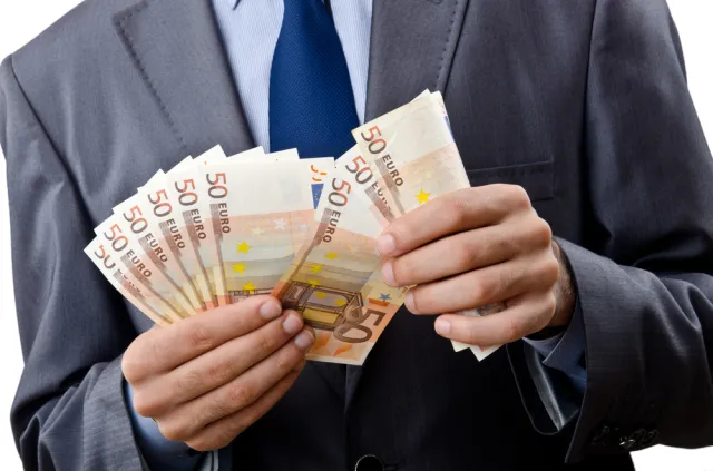 Nieruchomości: Nowych kredytów jak na lekarstwo
