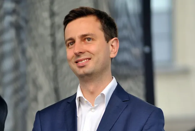 Bezrobocie znowu spadło. Kosiniak-Kamysz: Tak duży spadek po raz ostatni miał miejsce 7 lat temu