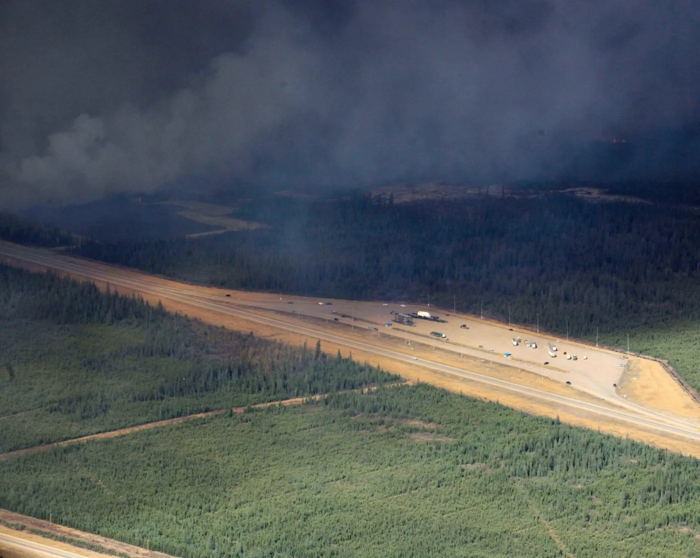 2539905-pozar-prowincja-alberta.jpg
