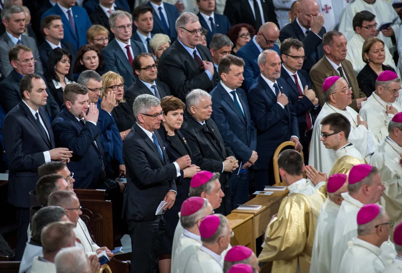 Wybór szefa NBP przełożony z powodu konsekracji świątyni o. Rydzyka