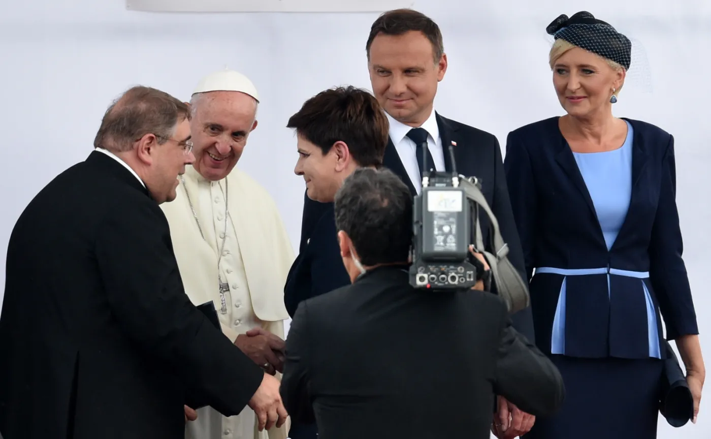 2617230-papiez-franciszek-w-polsce.jpg