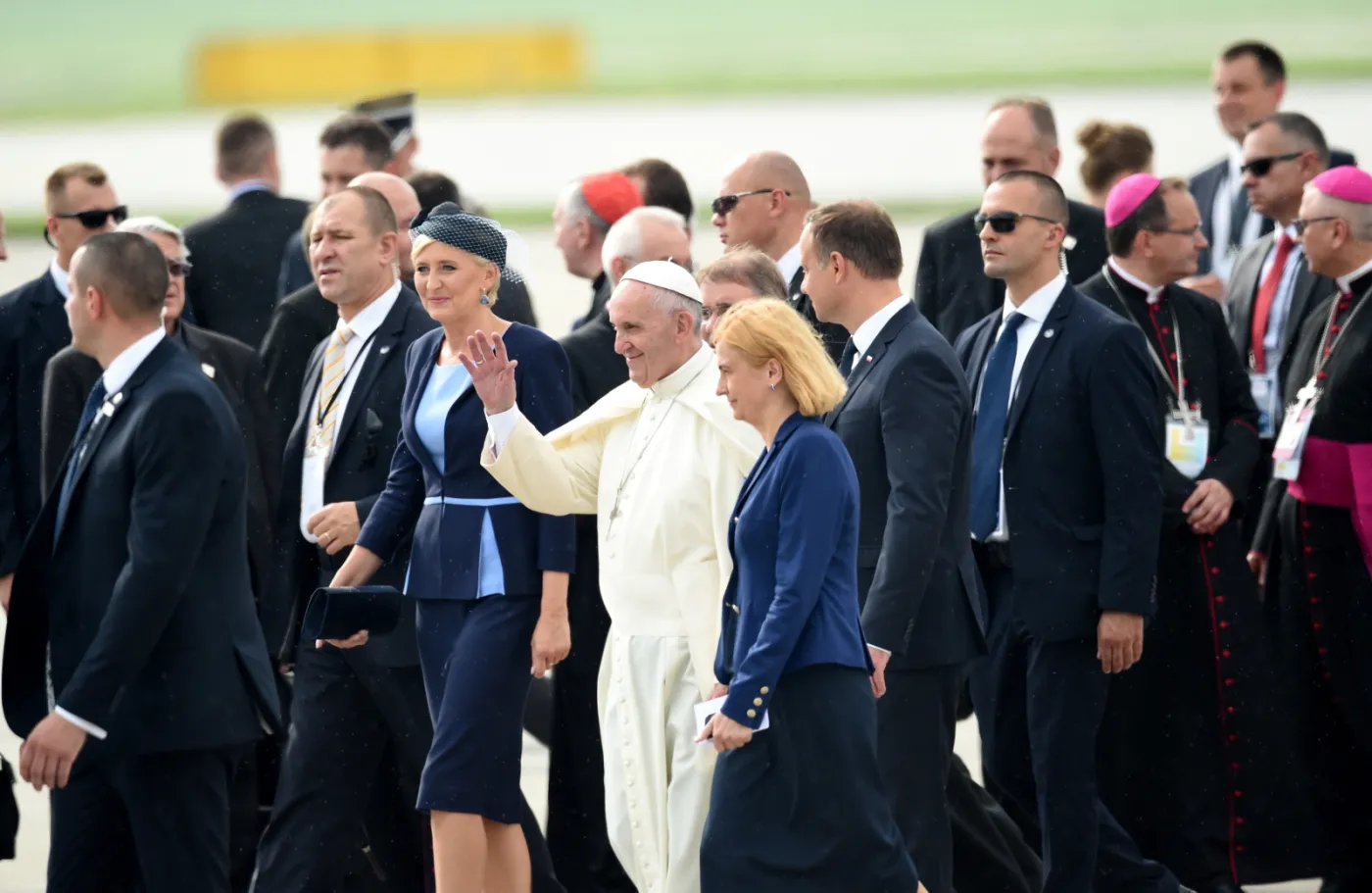 2617262-papiez-franciszek-w-polsce.jpg