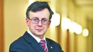 Cyborg: Tak nazywają Dowiata-Urbańskiego, nowego szefa służby cywilnej