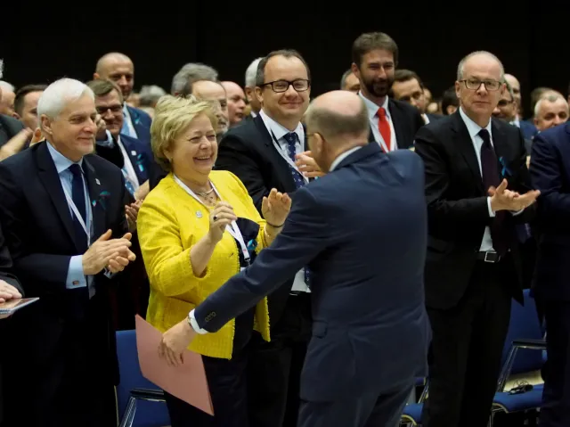 Dera: Zachowanie części uczestników kongresu prawników to element strategii opozycji
