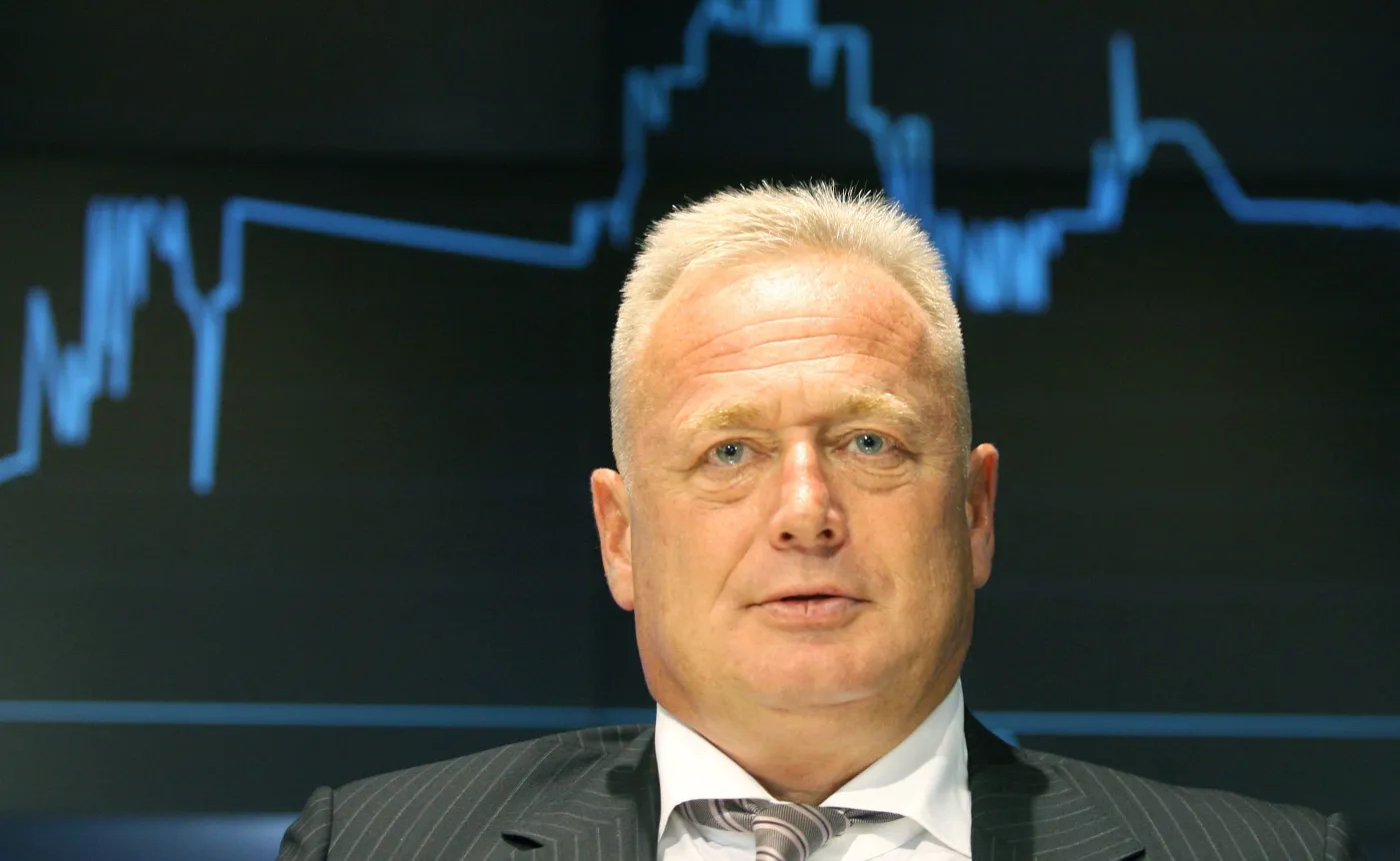 Anty-Midas Ryszard Krauze. Zamiast zalać akcjonariuszy petrodolarami, Petrolinvest puścił ich w skarpetkach