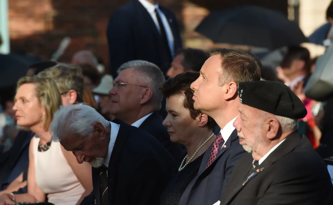 Prezydent: Chcemy zameldować powstańcom po tylu latach - Polska jest wreszcie wolna