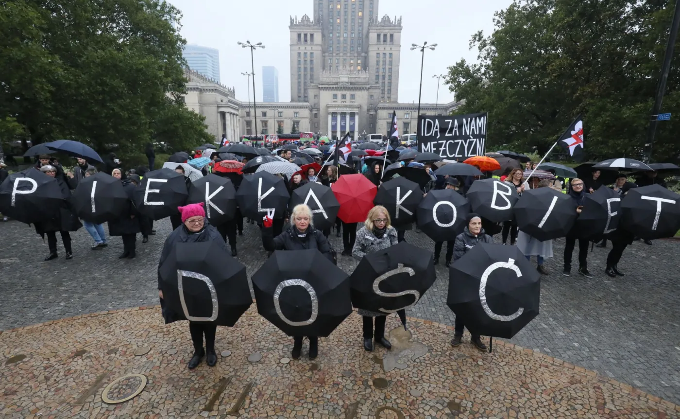 Kempa o pikietach w obronie praw kobiet: Polki nie są krzywdzone przez rząd