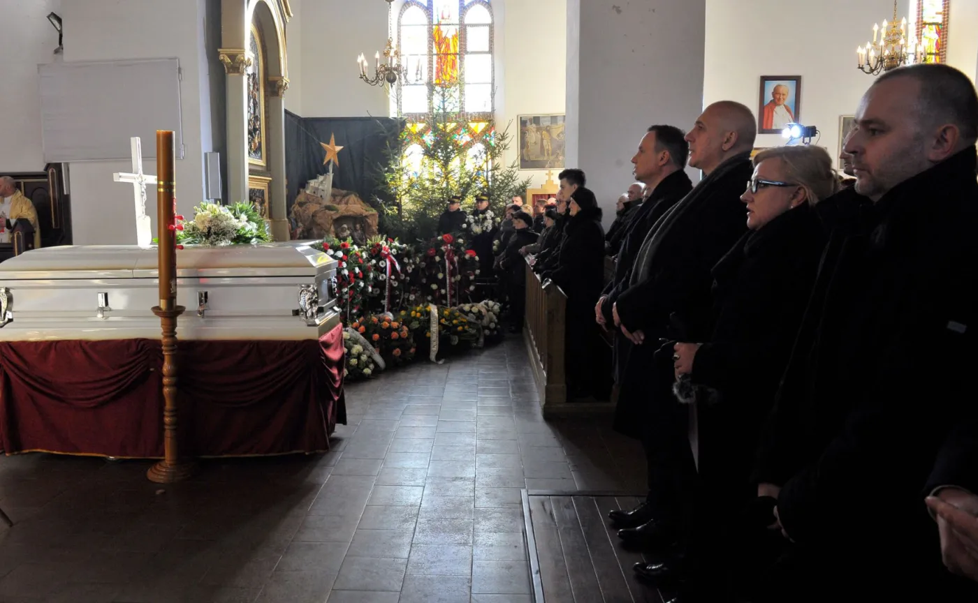 "FAZ" o pogrzebie polskiego kierowcy: Międzynarodówka ofiar terroryzmu