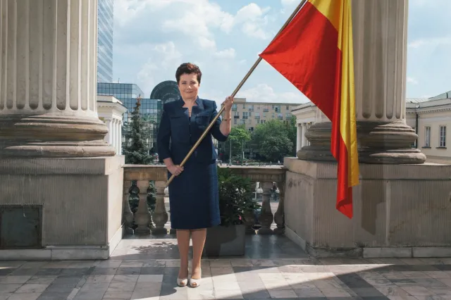 Gronkiewicz-Waltz: Kaczyński wyprowadzi nas z UE. Na razie jest grzeczny, bo papież przyjeżdża [WYWIAD]