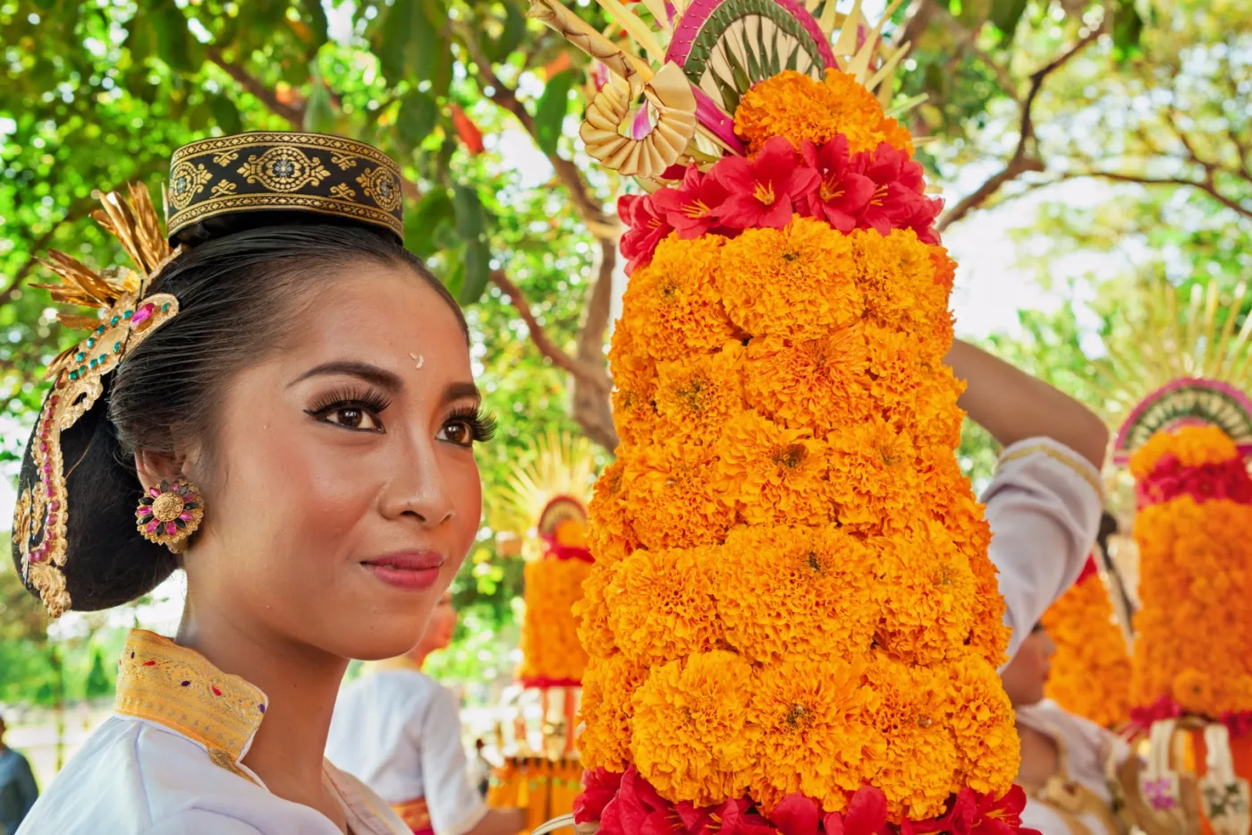 2845875-bali-ceremonia-nad-oceanem.jpg