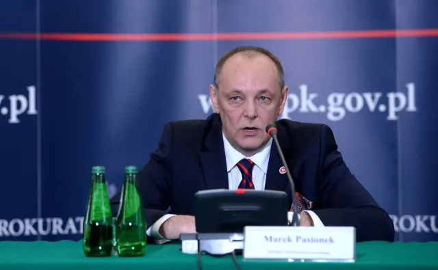 Pasionek: Złe działanie kontrolerów ze Smoleńska nie wyklucza hipotezy o wybuchu