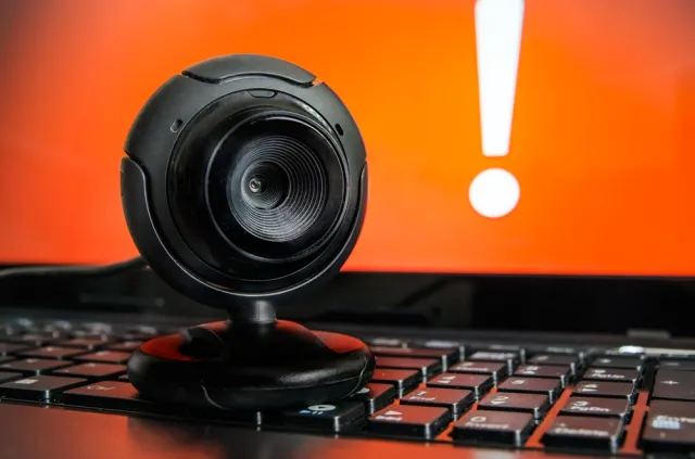 Telepraca: Czy pracodawca ma prawo używać kamer do kontroli zatrudnionego?