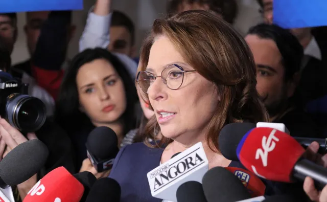 Kidawa-Błońska: Prezydent zdradził Polaków, zatwierdził zamach na praworządność