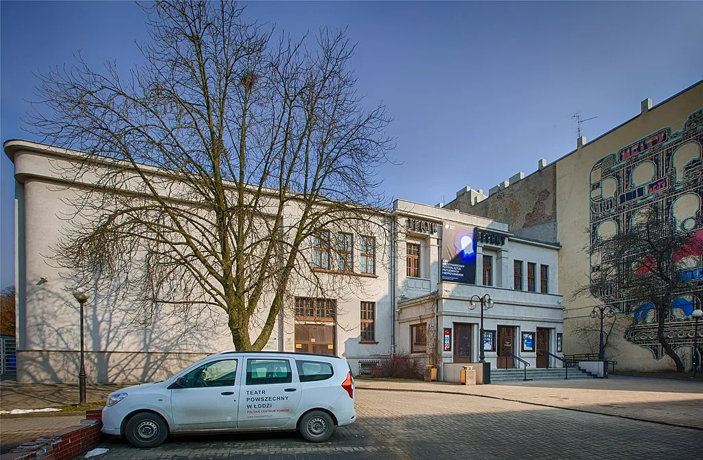 W łodzkim teatrze Powszechnym - premiera "Rodziny" Antoniego Słonimskiego