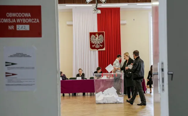 Frekwencja w wyborach do PE wyniosła 43 proc. [IPSOS]