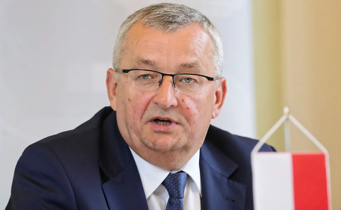 Adamczyk: Musimy zrywać kontakty, gdy wykonawca nie buduje drogi w terminie [WYWIAD]