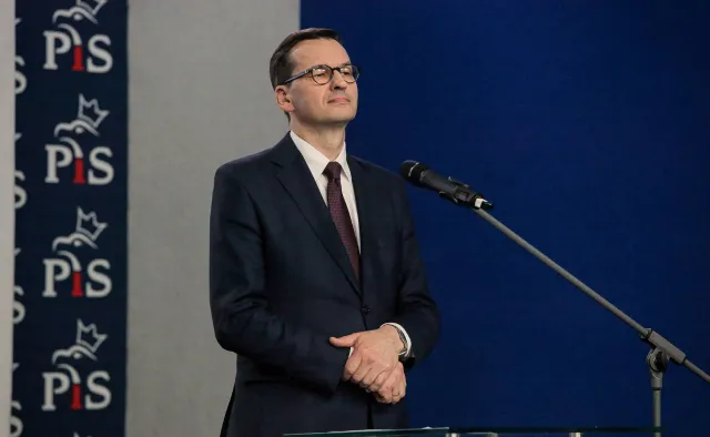 Morawiecki likwiduje kluczowe ministerstwa i tworzy nowe. Sprawdź najważniejsze zmiany