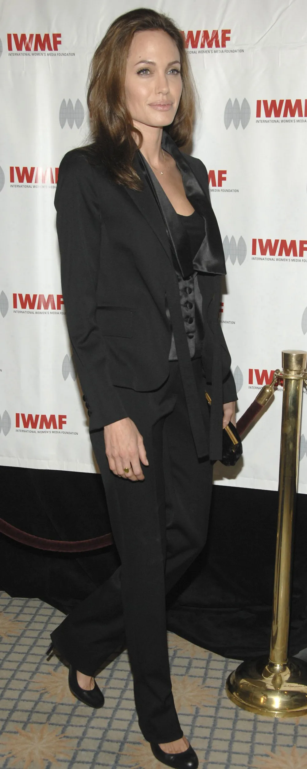 angelina_jolie_29493a_51000.jpg