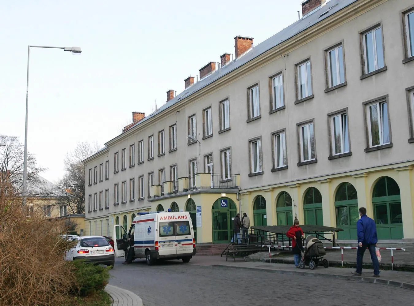 Chora na sepsę 13-to latka walczy o życie w szpitalu na Niekłańskiej