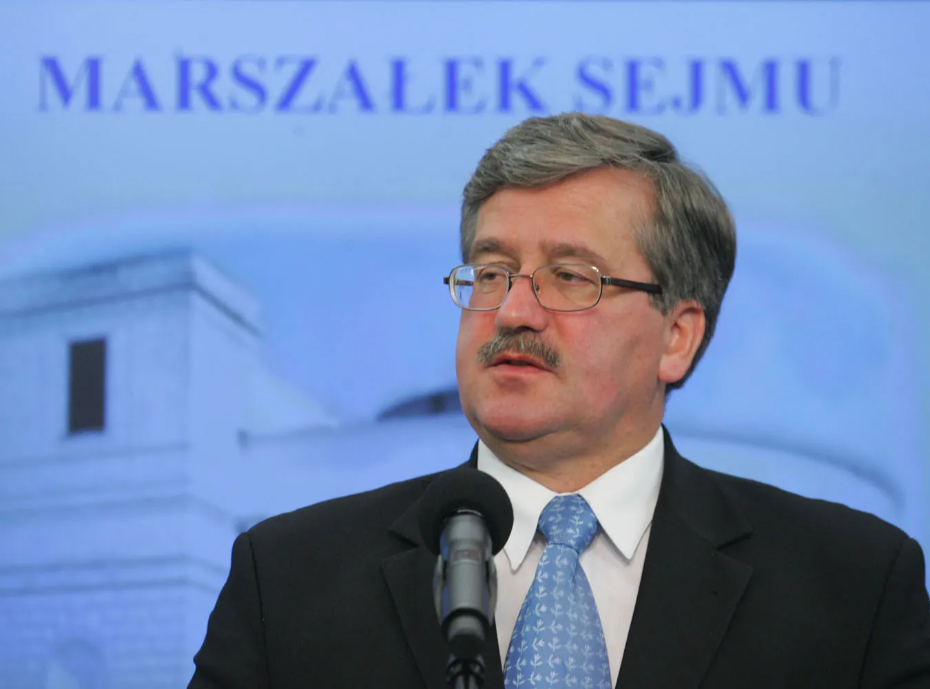 KomorowskiOszczędności w MON szansą na reformę