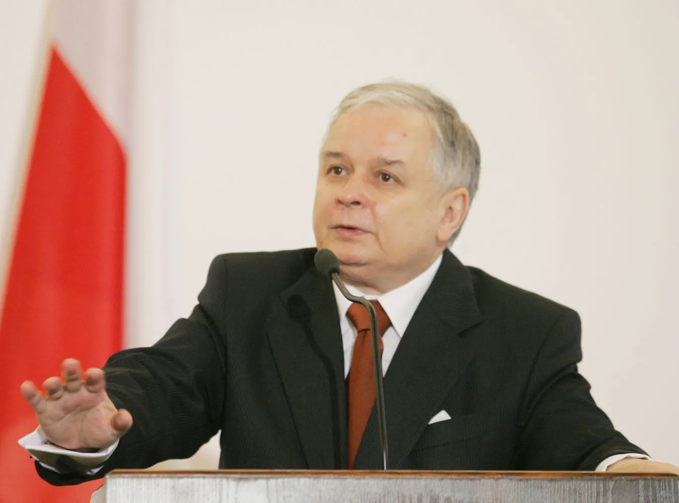 Kaczyński Polska powinna promować prawdę