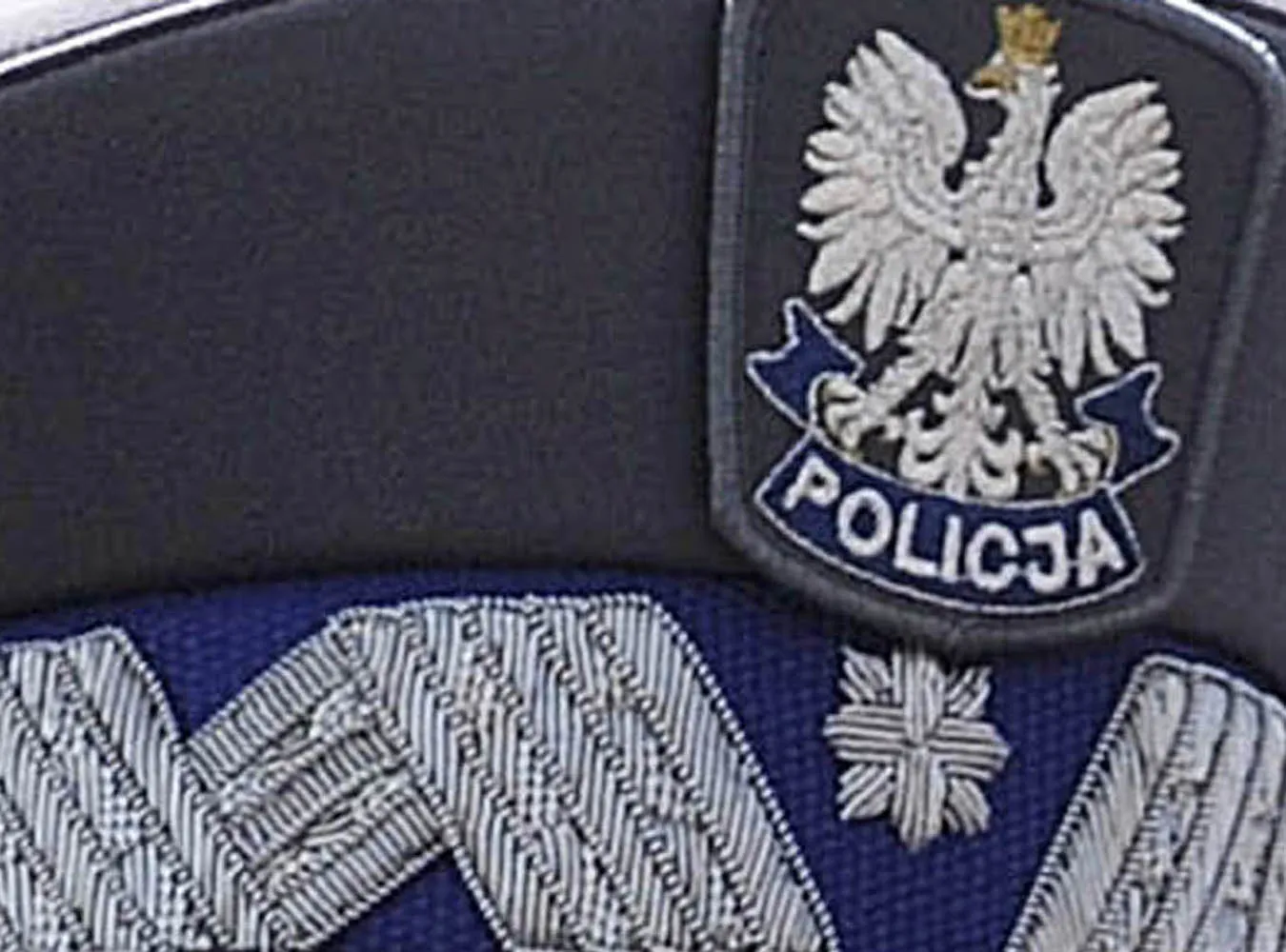 Rząd robi z ZOMO-wca i SB-ka generałów