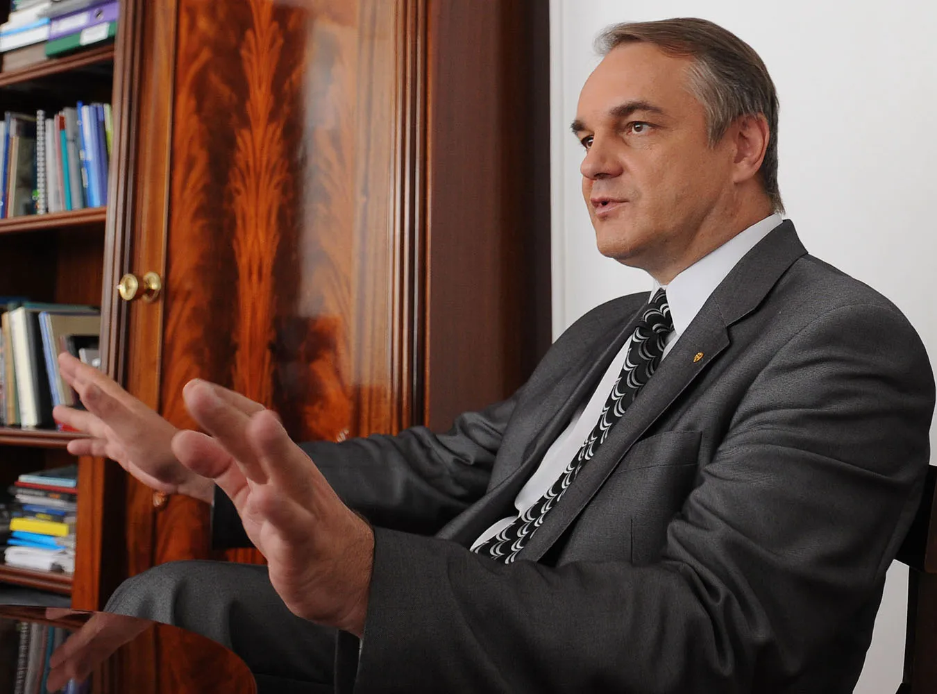 Rosjanie nie zakręcą kurka z ropą i gazem