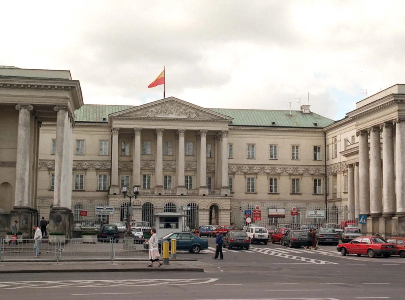 Kosztowne podróże warszawskich urzędników