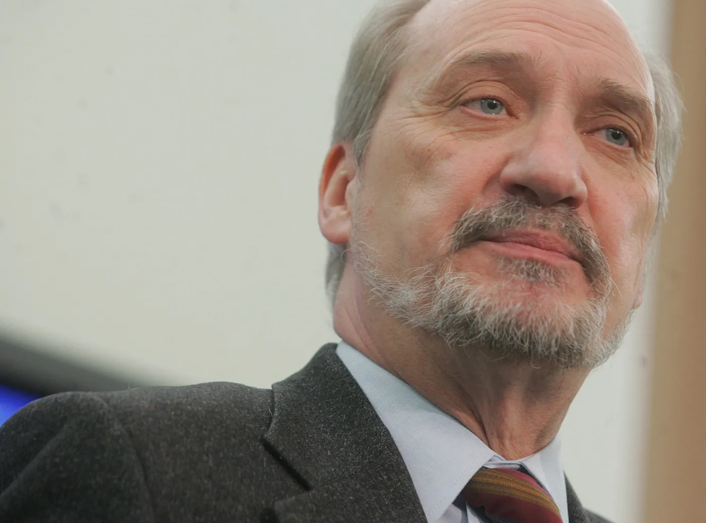 Macierewicz ABW stosuje strategię zastraszania
