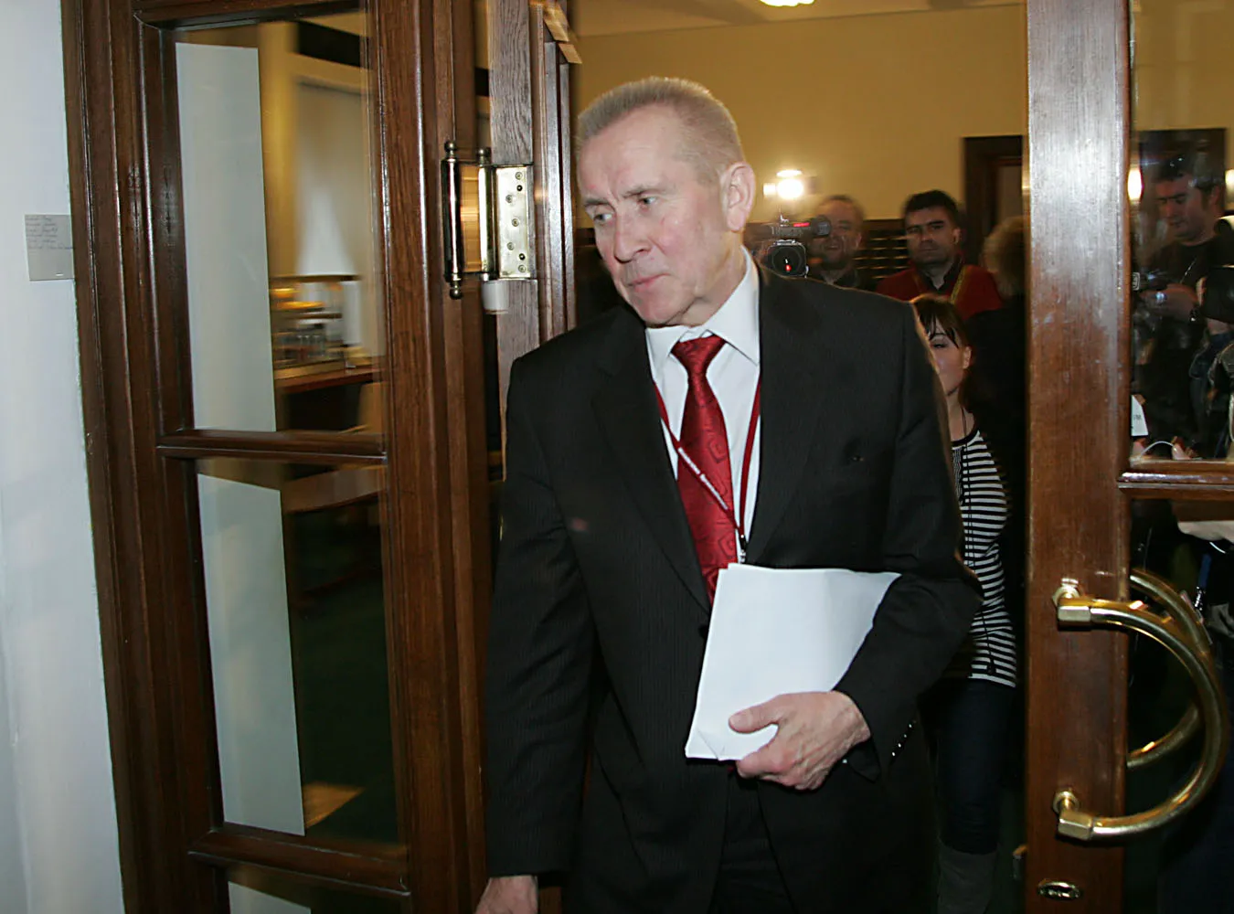 Minister Andrzej Czuma na wylocie