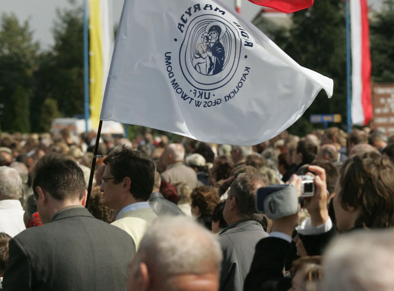 Wojna o rząd dusz w Radiu Maryja