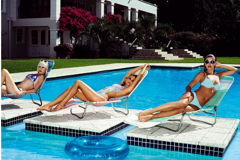 fr_11_swimwear_79866a_241266.jpg