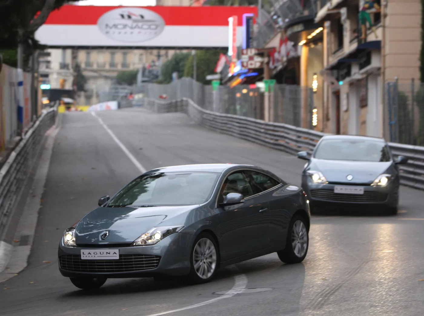 fr_renault001_88631a_298541.jpg