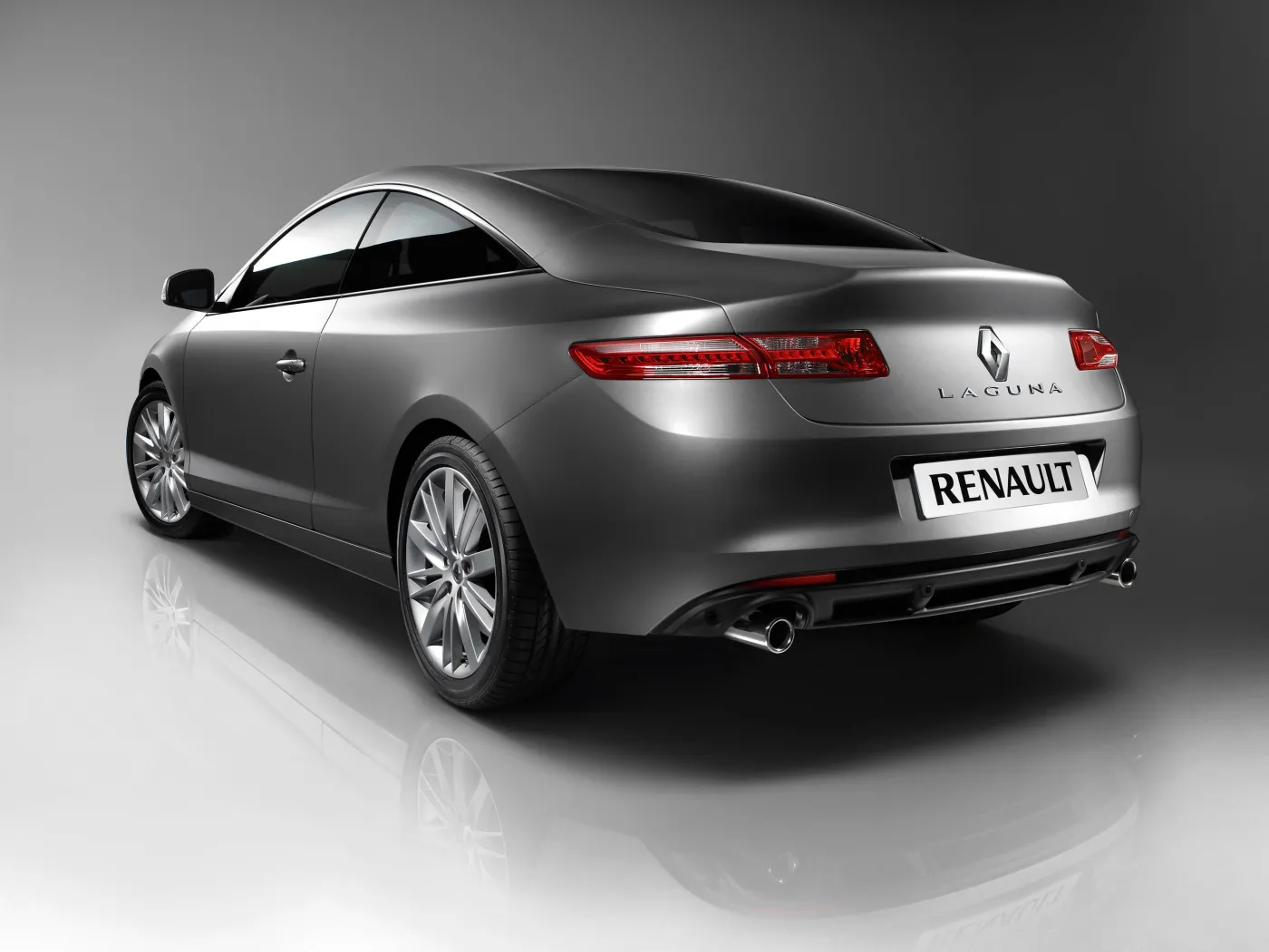 fr_renault005_88635a_298629.jpg