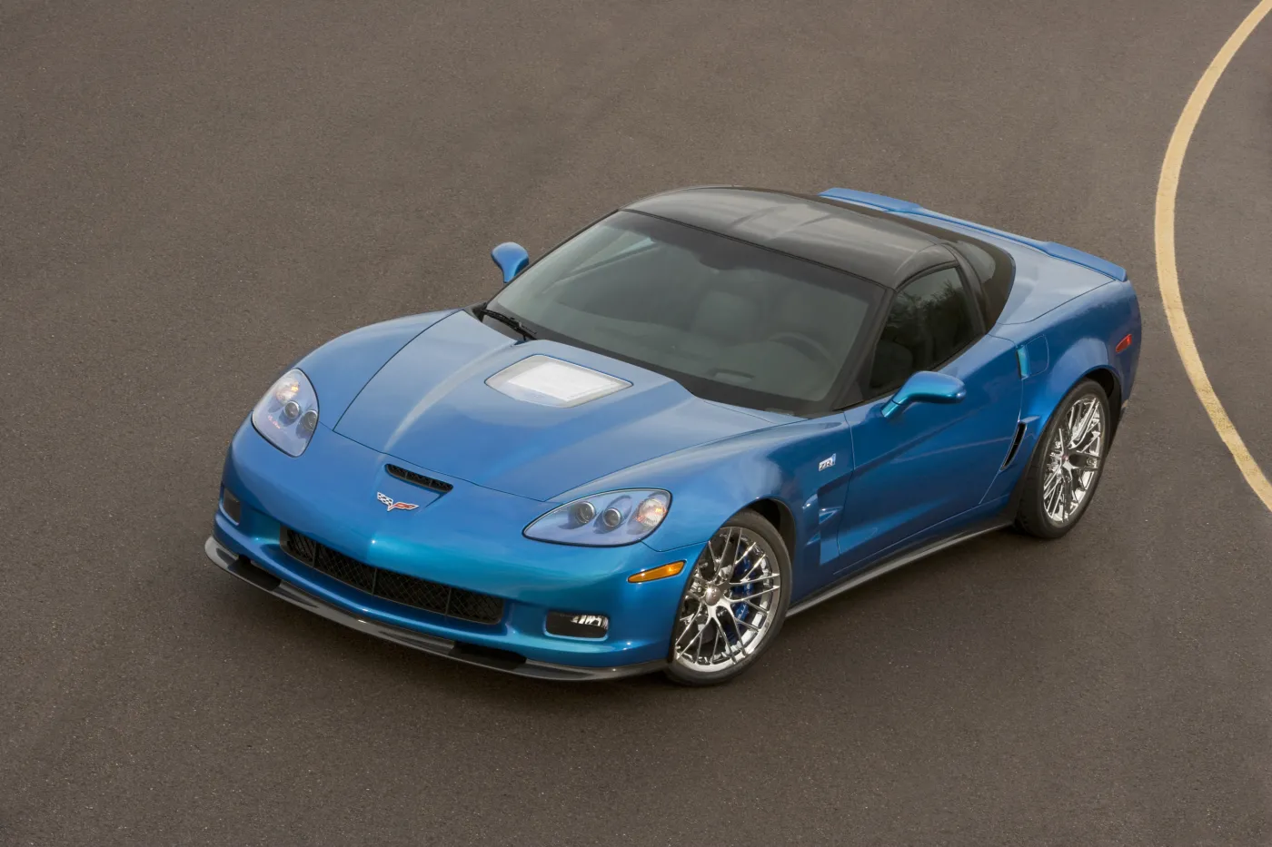 fr_corvette6_104323a_357542.jpg