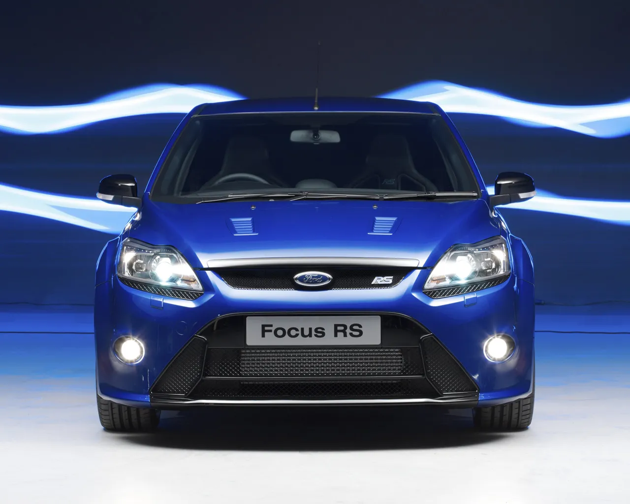 02_focusrsblue_144979a_932132.jpg