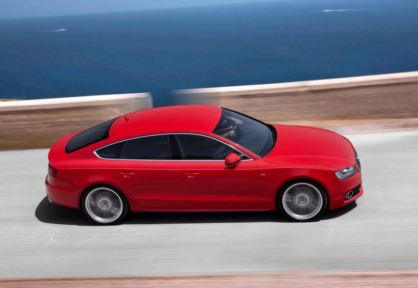 fr_sportback_4_227393a_665732.jpg