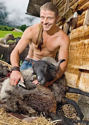 fr_04farmerzy_252710a_1102201.jpg
