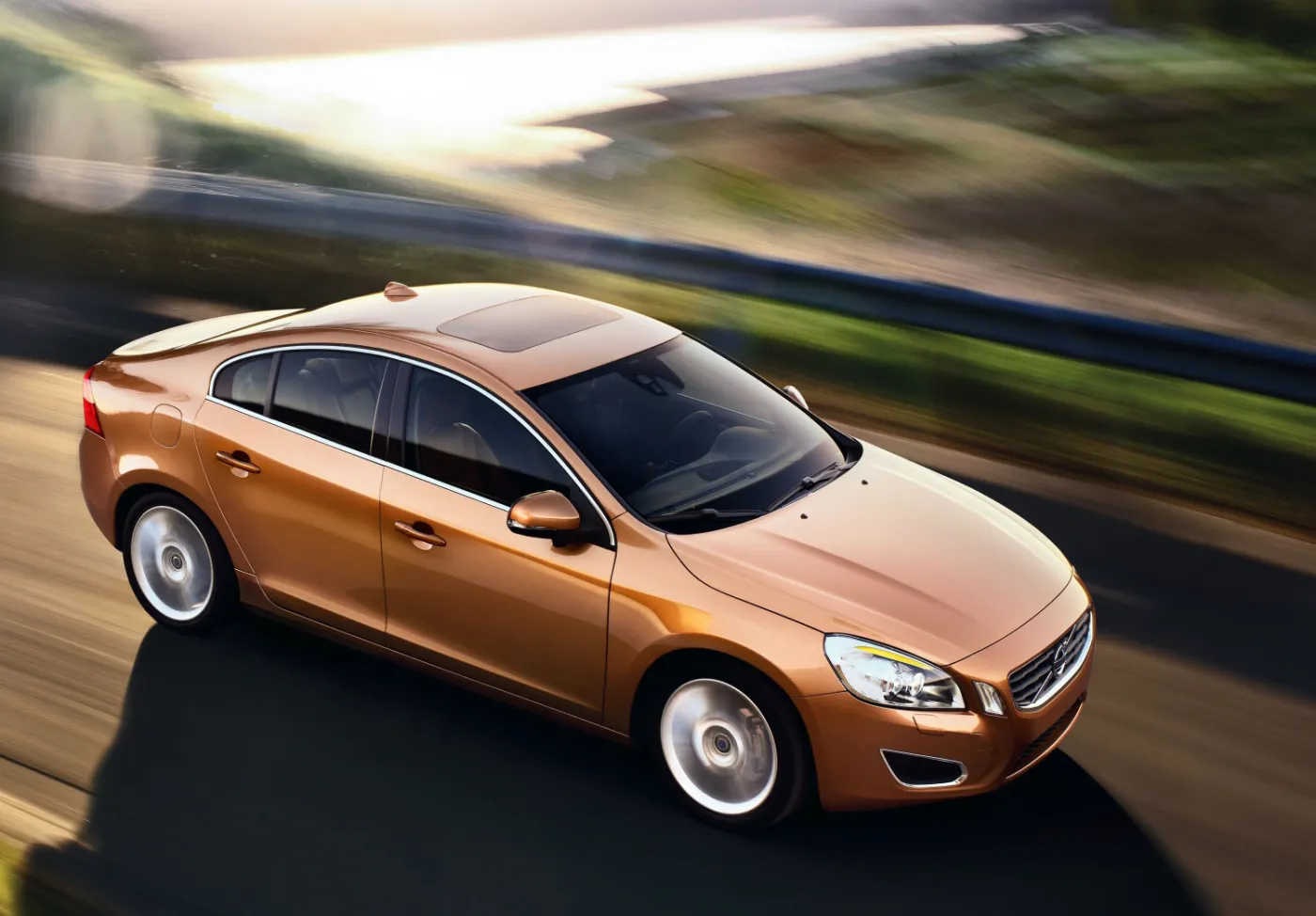 fr_volvocar_2_272971a_510489.jpg
