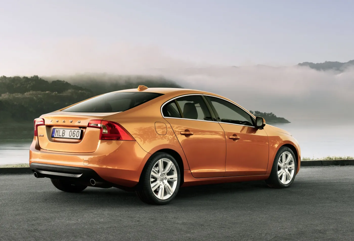 fr_volvocar_3_272973a_510640.jpg